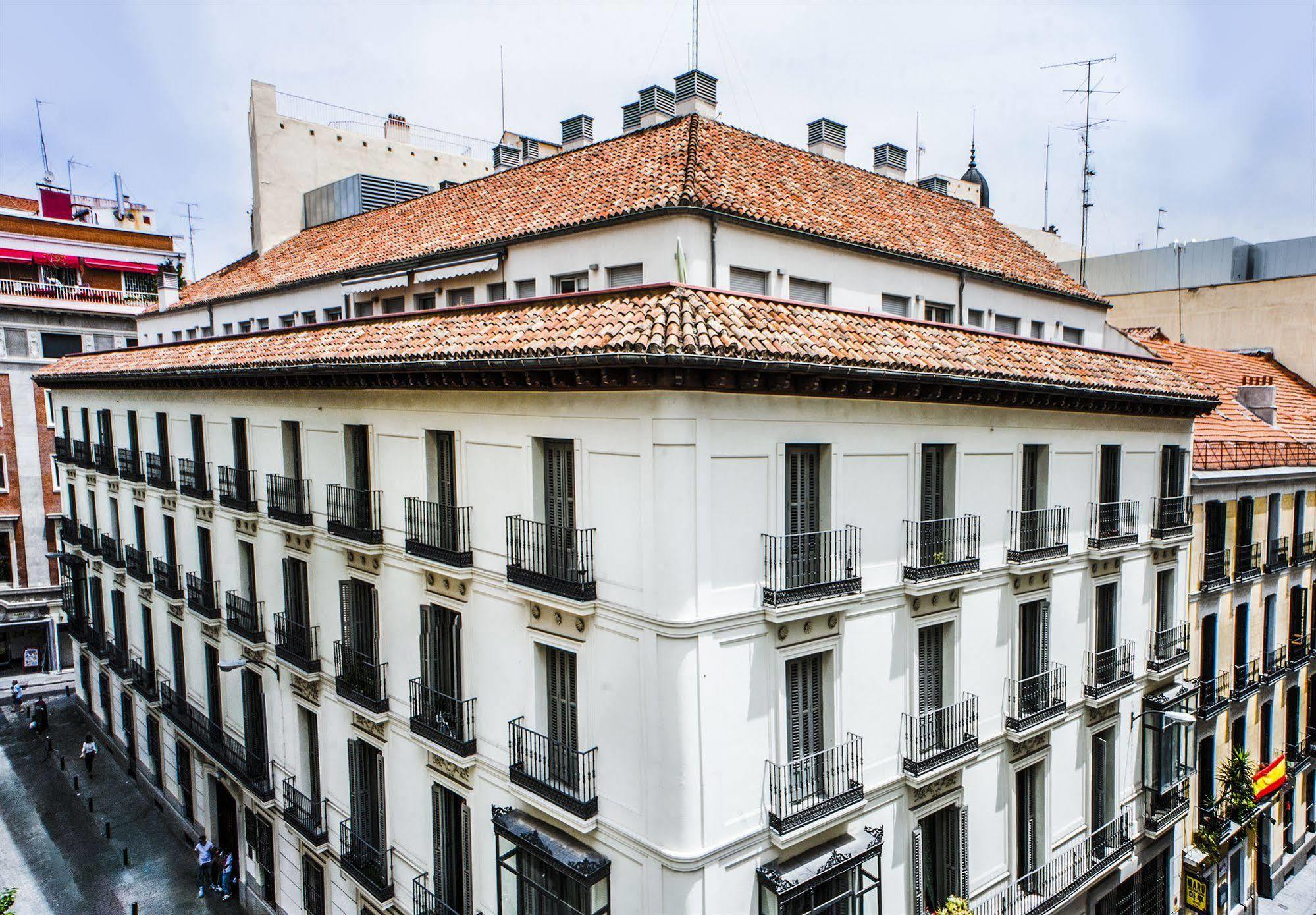 Gran Via Suites Madri Exterior foto